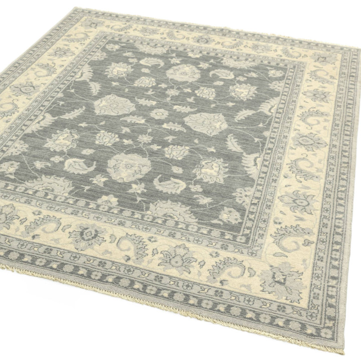Tappeto Chobi medaglione floreale grigio e beige