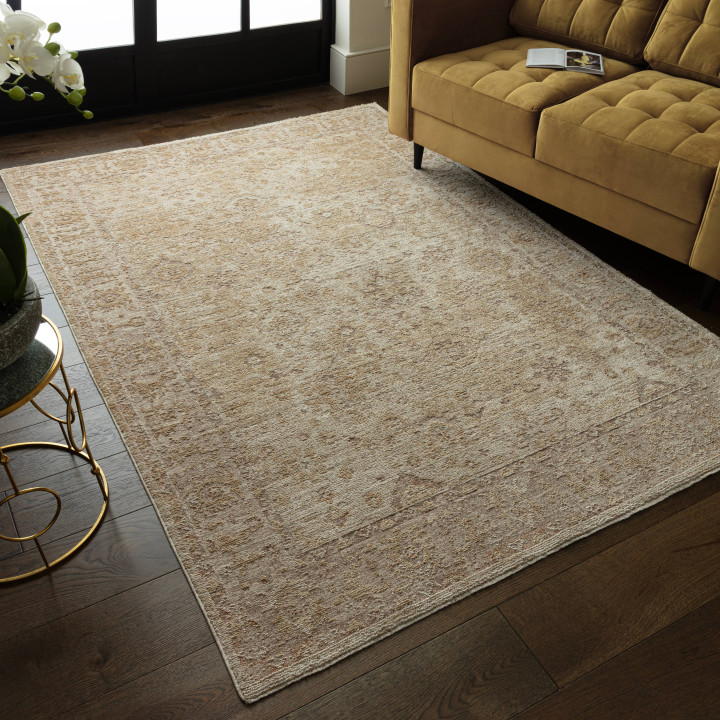 Rug Heriz floral with medallion beige taupe sand