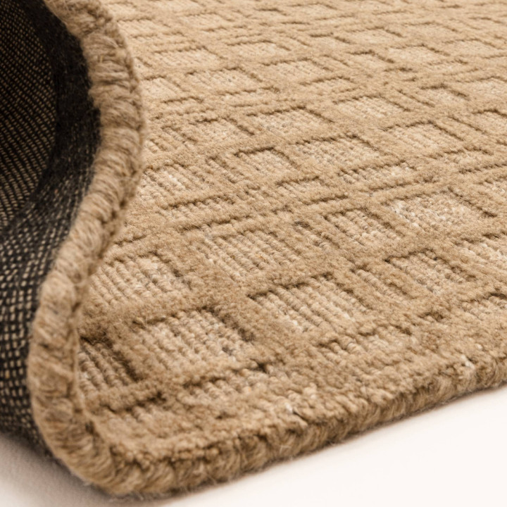 Tappeto Thatch geometrico beige e sabbia 200x290