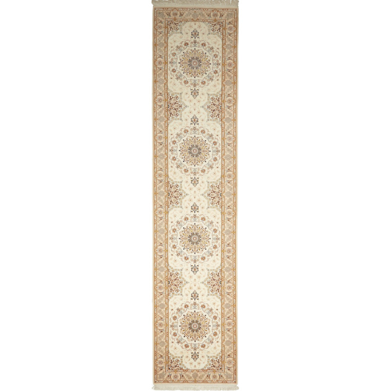 Isfahan 87x398 Cm Isfahan, Persia, Wool And Silk,