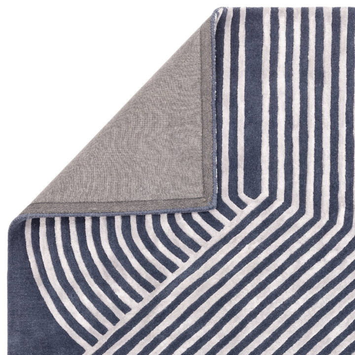 Tappeto Matrix geometrico blu scuro e bianco spo