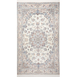 Nain 9la 150x237 Cm Nain 9la, Persia, Hand-carded Wool And