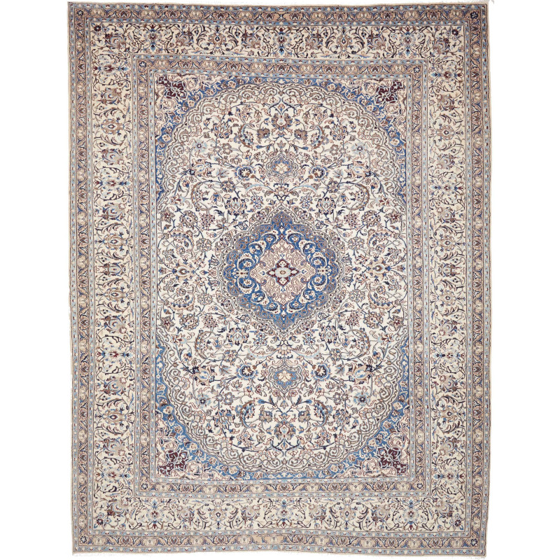Nain Kashmar 303x400 Cm Nain Kashmar. Persia. Hand-carded